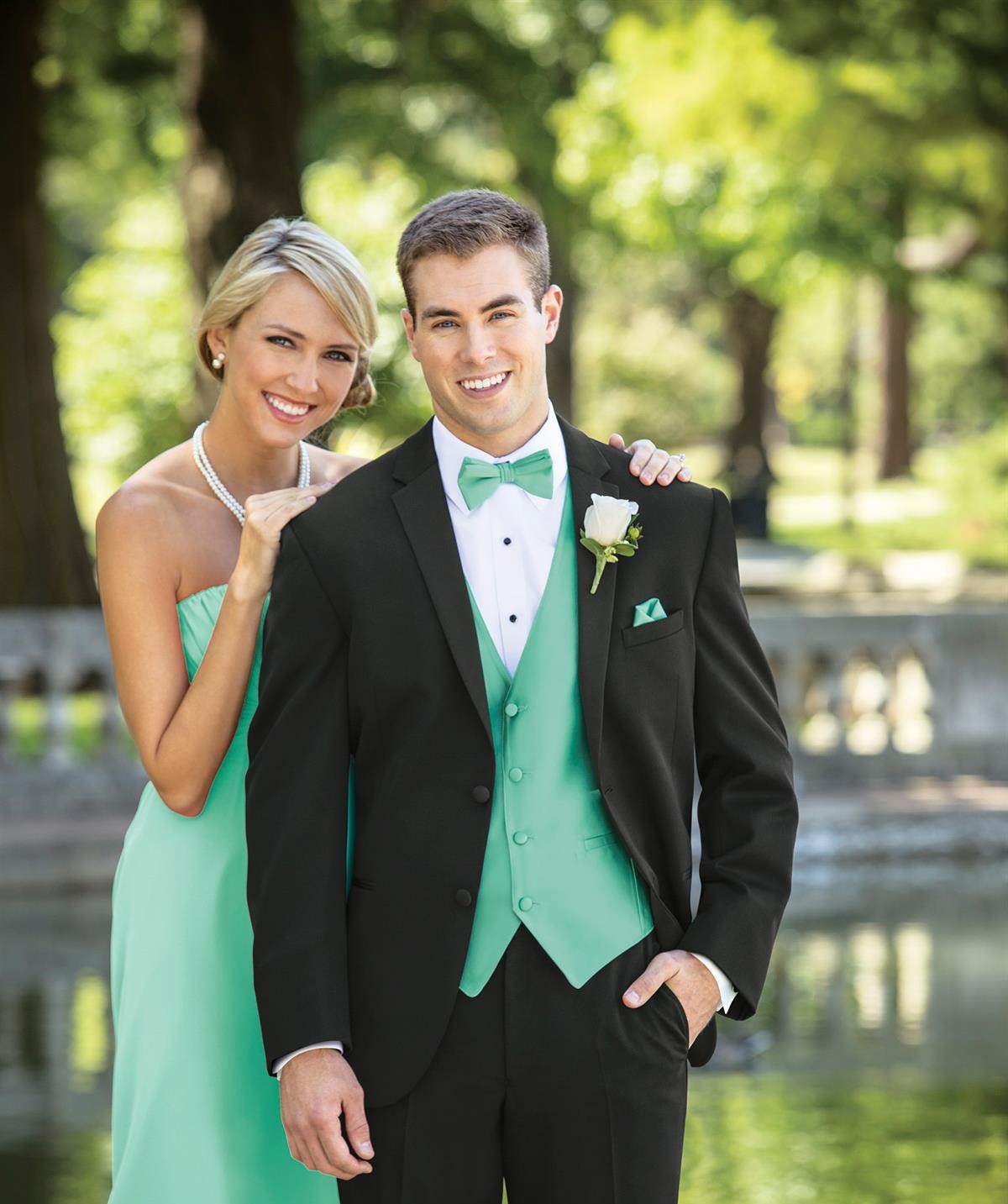 Tuxedo Rentals CHELSEA Menswear Wyandotte, Michigan