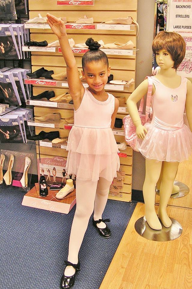 make-believe-customer-photo