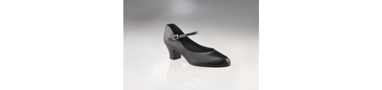 wide fit character shoes