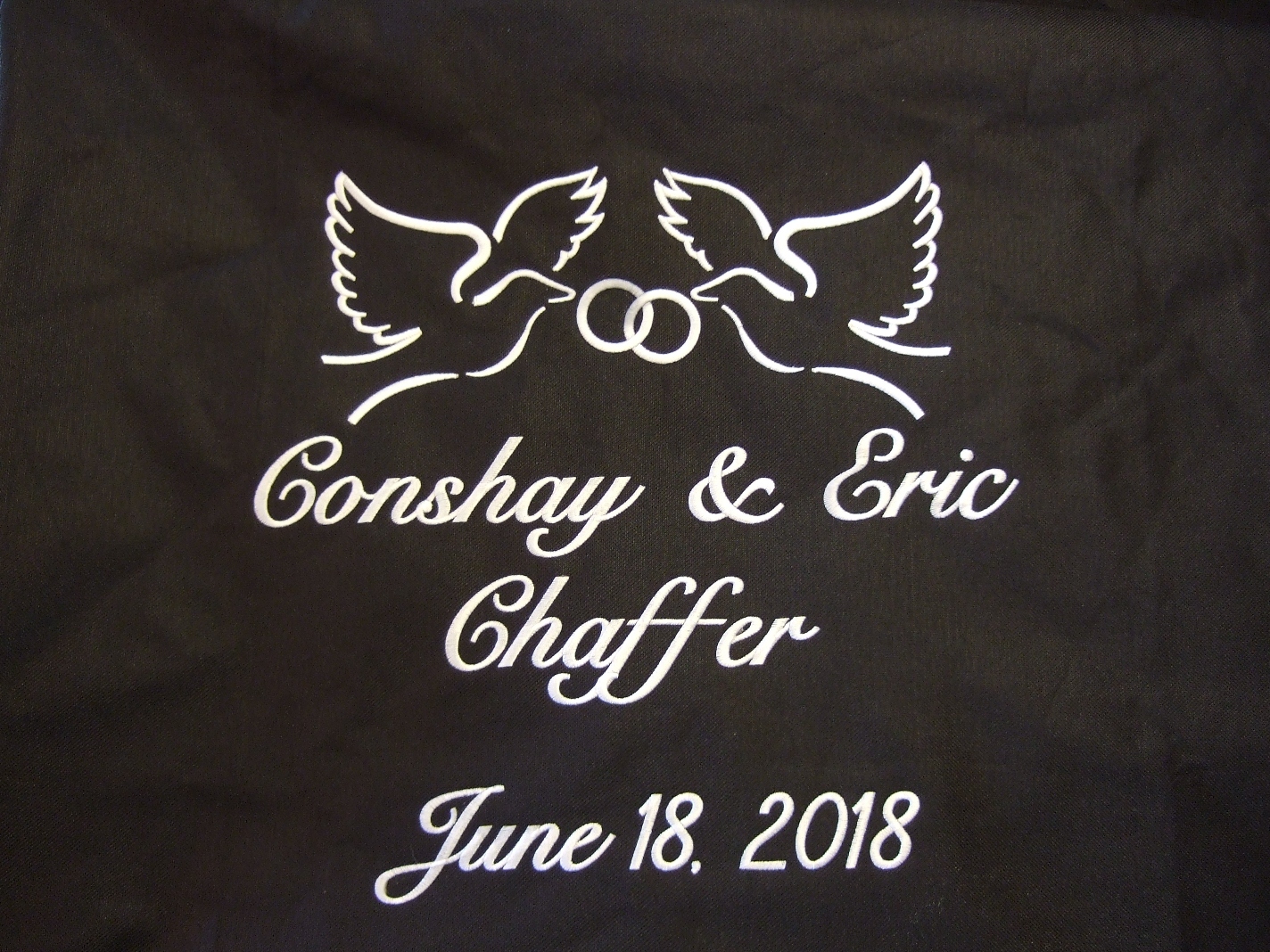 aisle runner with doves, names date