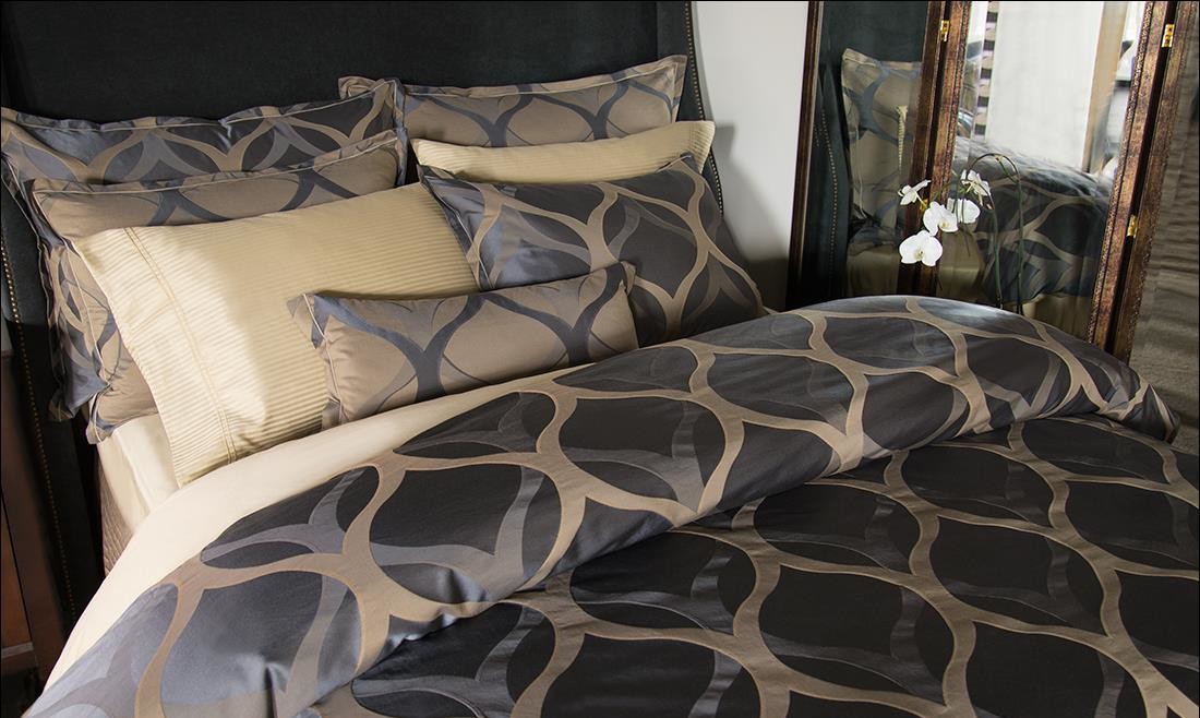 Bedding L Kootenai Moon Furniture